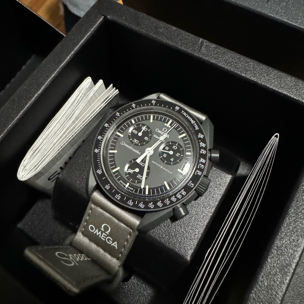 Swatch/Omega collaboration Moon watch, Mercury